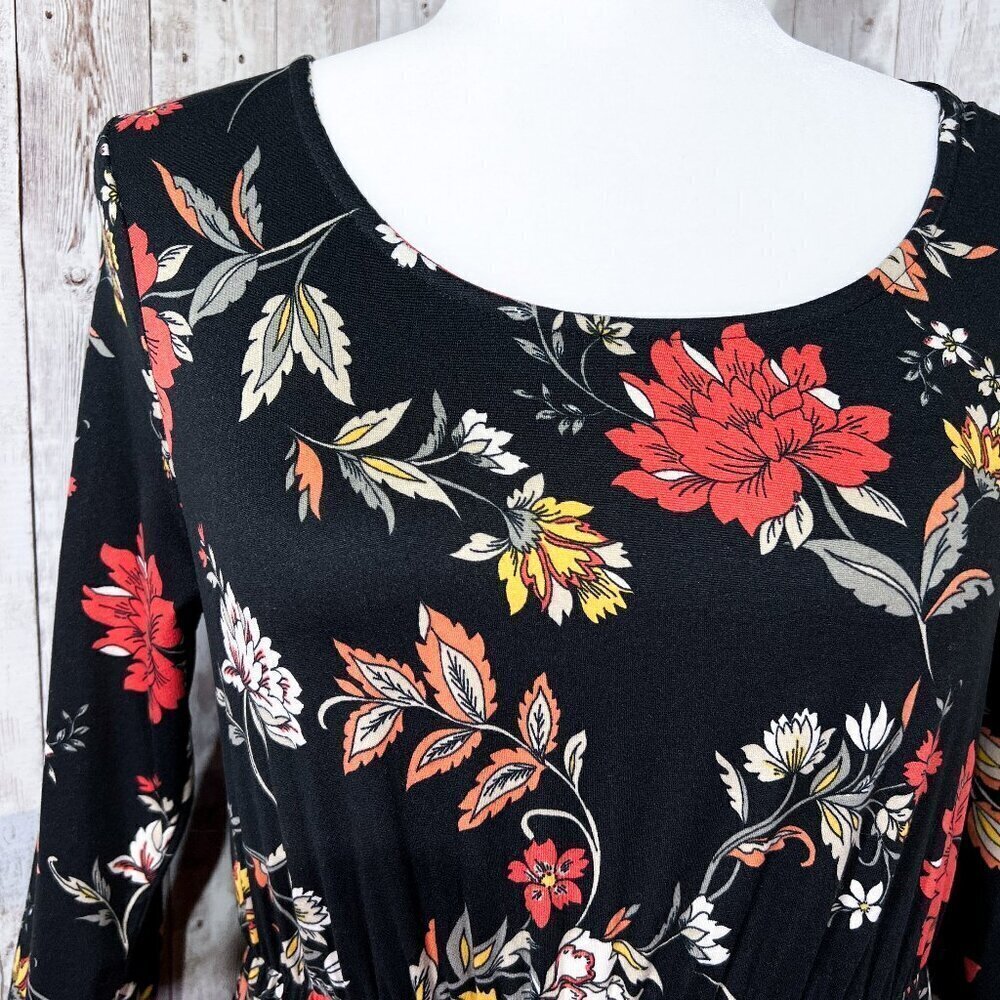 Women's French Grey Maternity Dress | Medium | Black | Floral | Stretch - Picture 6 of 13